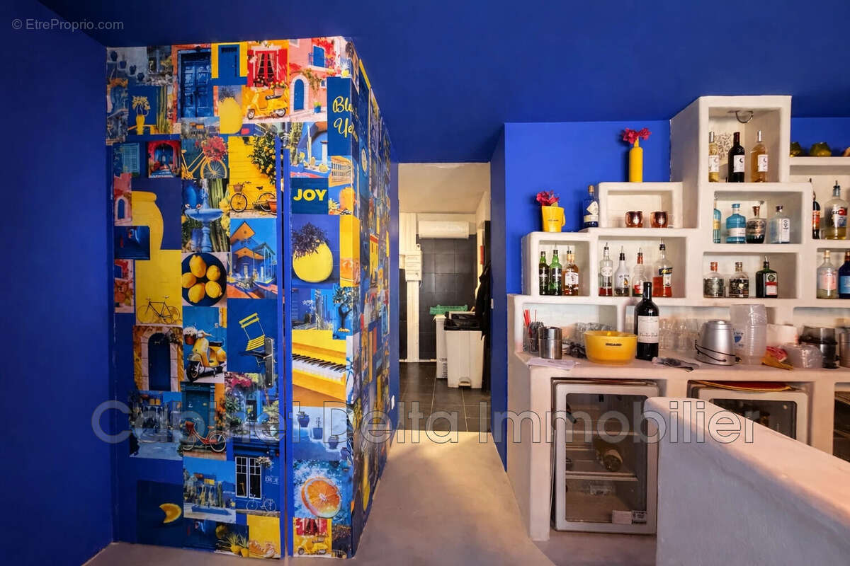 Commerce à SIX-FOURS-LES-PLAGES