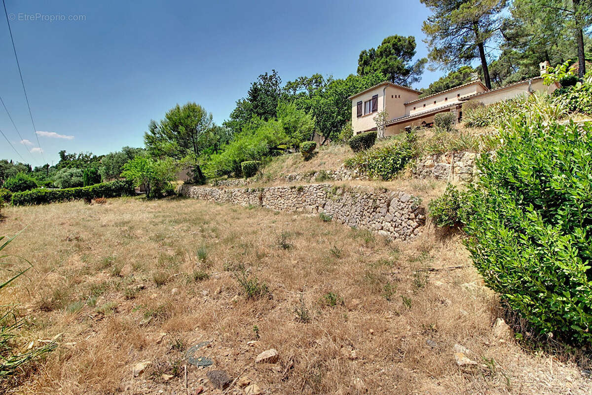 Maison à LORGUES