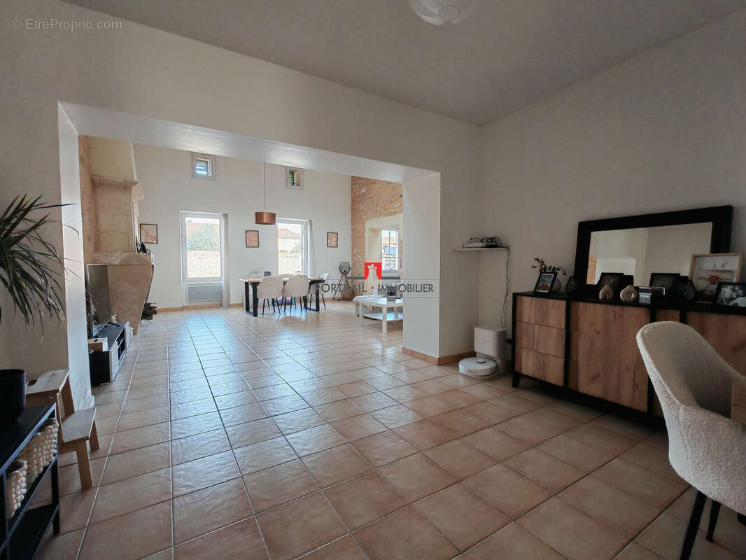 Maison à SAINT-CIERS-SUR-GIRONDE