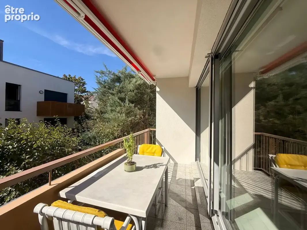 À vendre   Duplex rare de 169 m2 avec deux espaces de vie, balcons et trois stationnements   Saint-Louis - photo 17