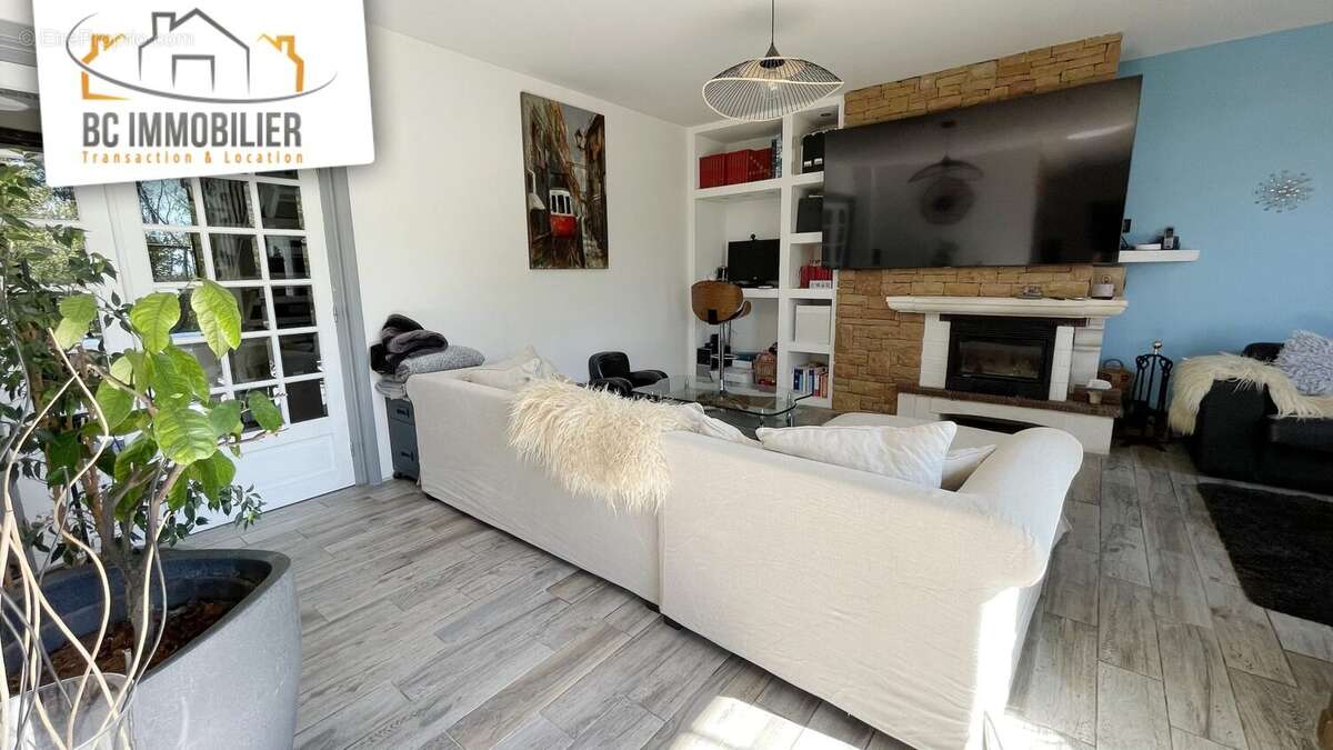 Appartement à PREVESSIN-MOENS