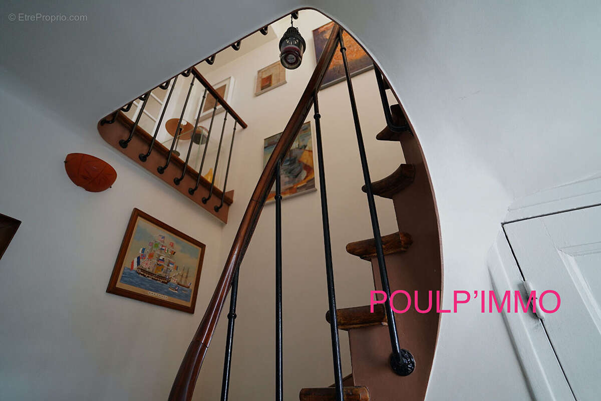 Appartement à LA CELLE-SAINT-CLOUD