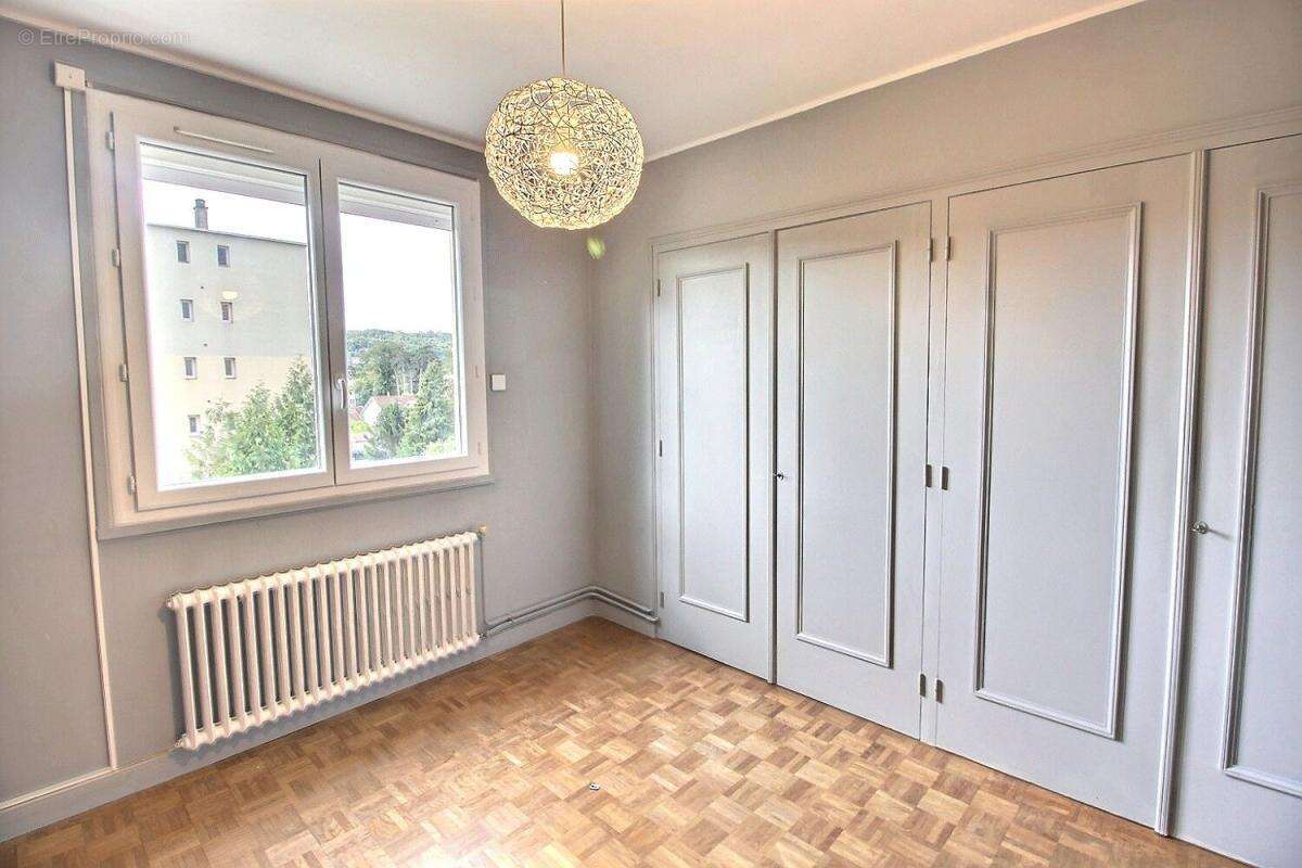 Appartement à BOURGOIN-JALLIEU