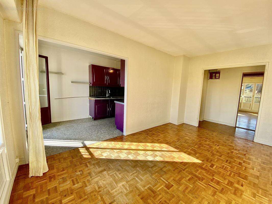 Appartement à PLAISIR