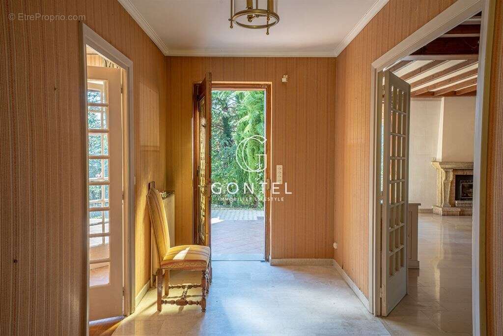 Maison à SAINT-CYR-AU-MONT-D'OR