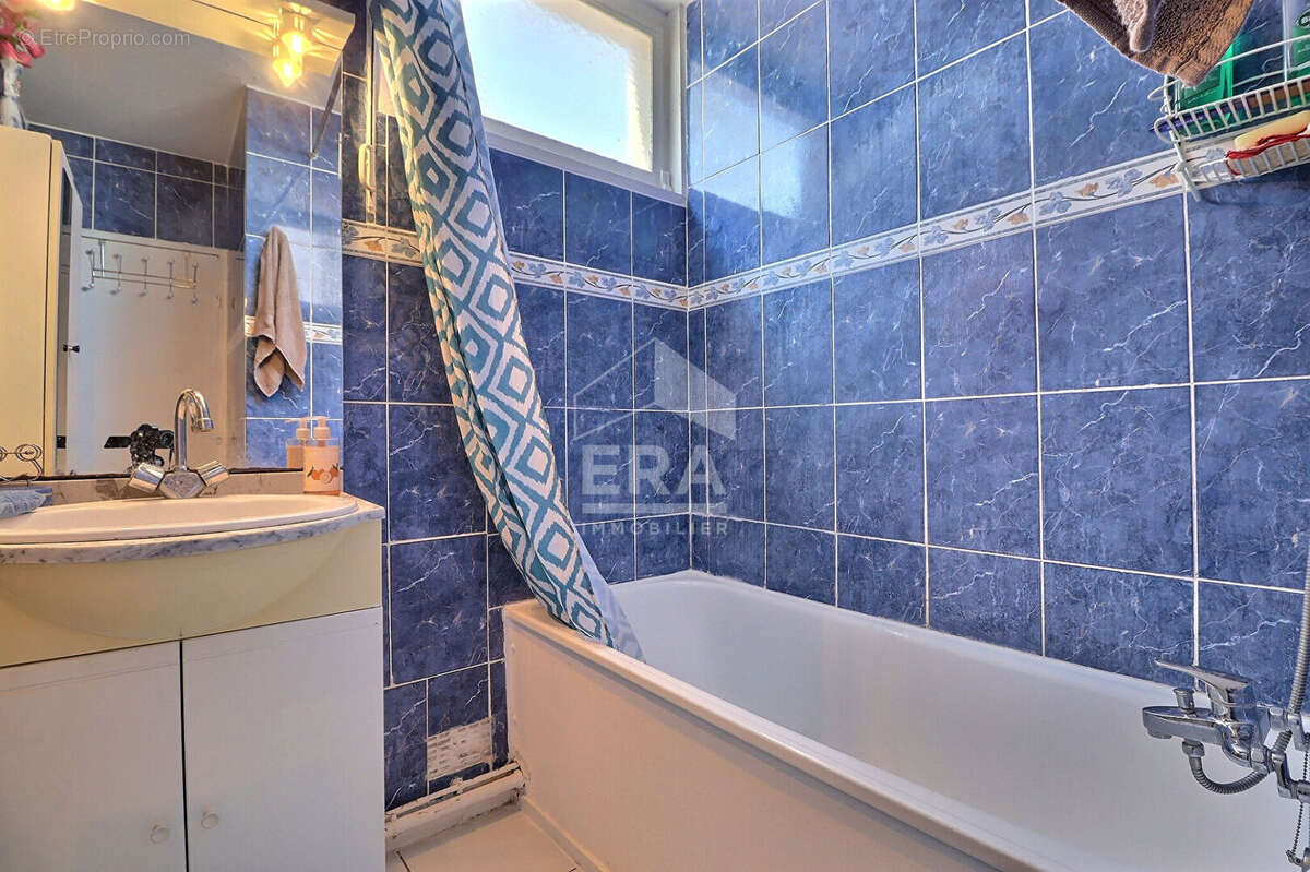 Appartement à AUBERVILLIERS