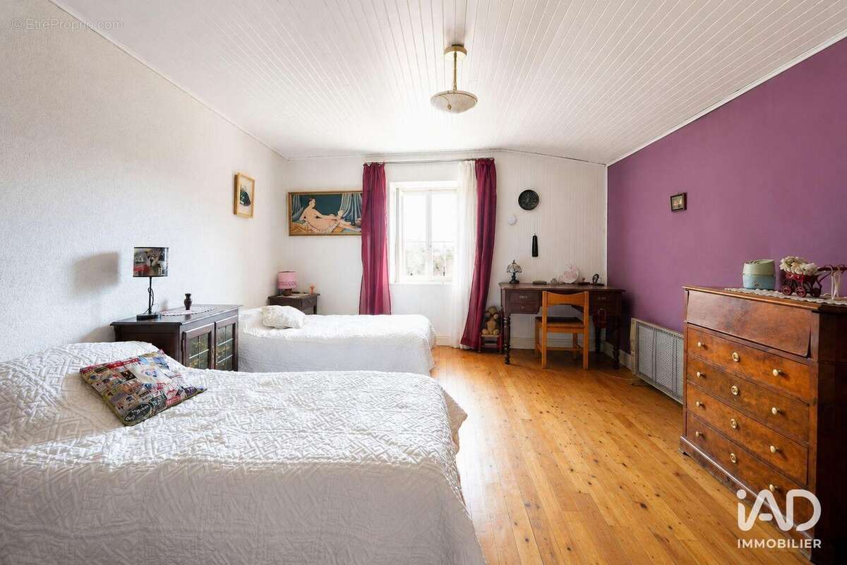 Maison 88 m² à Noyarey  - photo 7