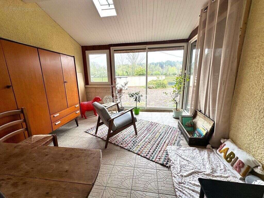 Maison à LEOGNAN