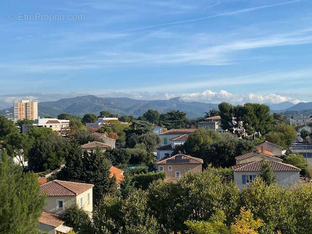 Appartement à MARSEILLE-12E