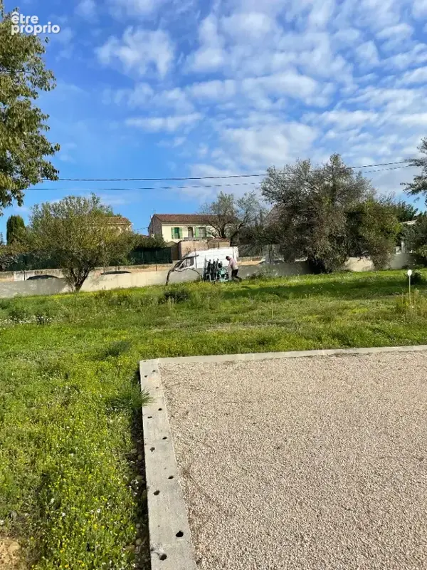 Terrain à AUBAGNE