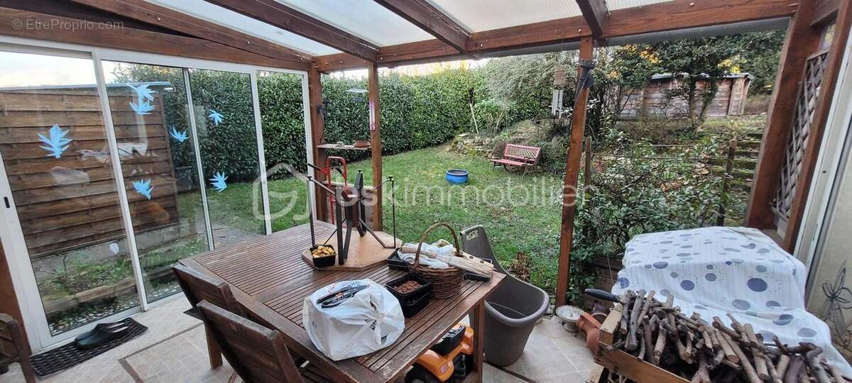 Maison à SAINT-GERMAIN-LAVAL