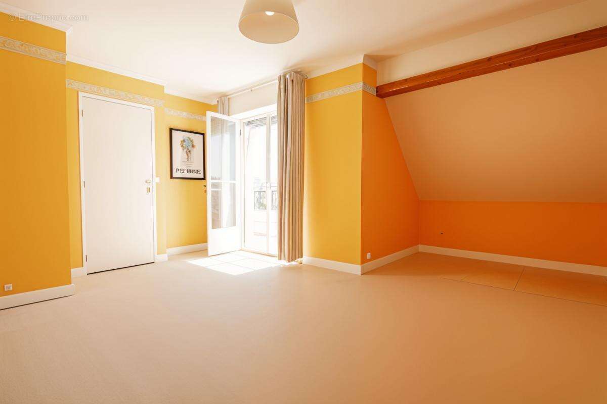 Maison à THORIGNY-SUR-MARNE