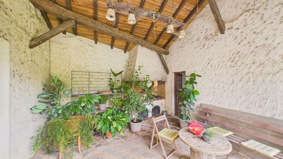 Maison à MIMBASTE