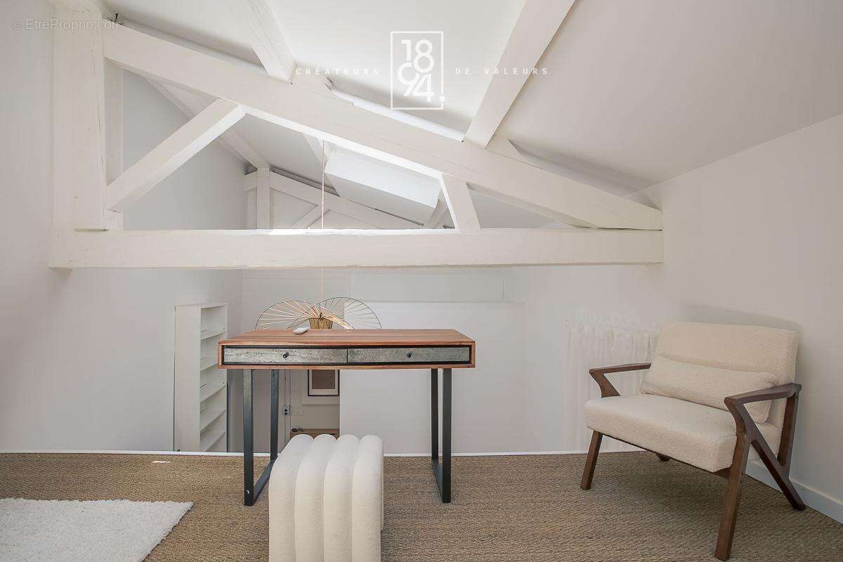 Appartement à MARSEILLE-7E