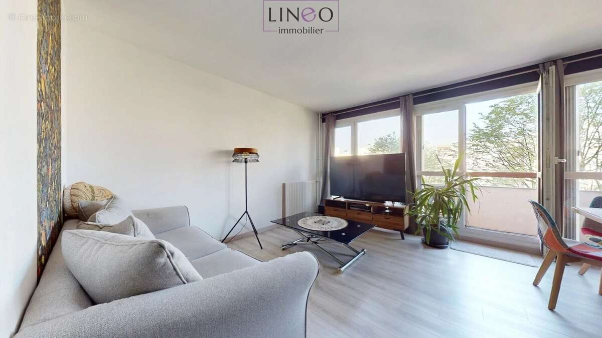 Appartement à CHOISY-LE-ROI