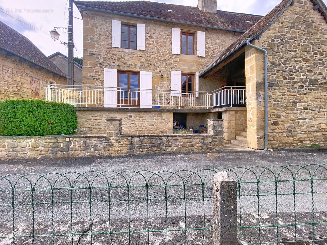 Maison à SAINT-SULPICE-D'EXCIDEUIL