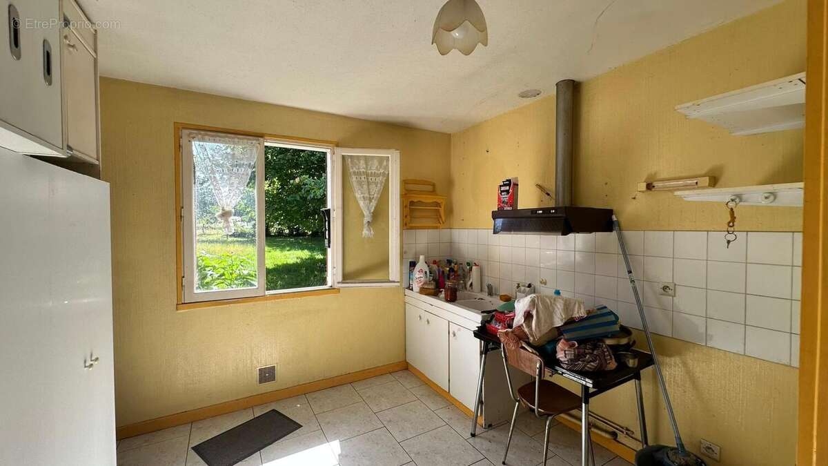 Maison 90 m² à Chaniers  - photo 3