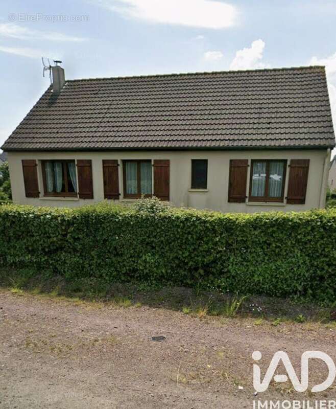 Maison 78 m² à Saint-Gilles  - photo 2