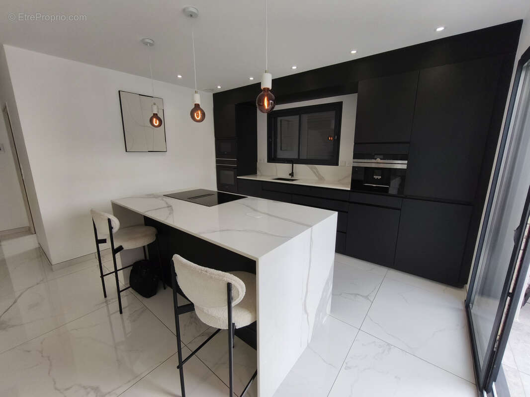 Vend villa t4 avec piscine et garage - photo 5