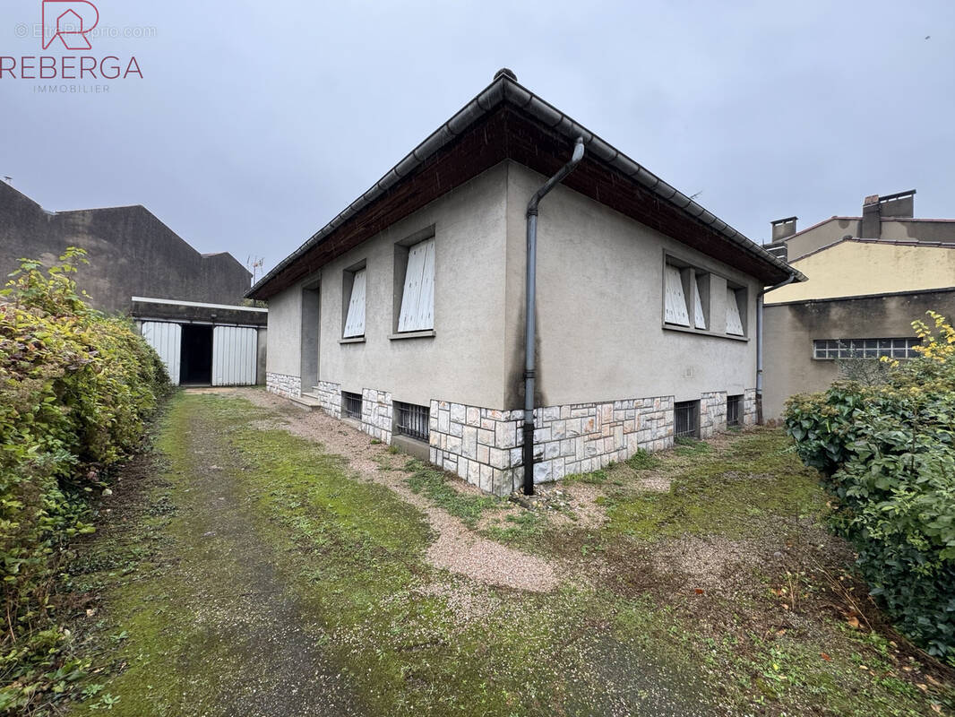 Maison à AUSSILLON