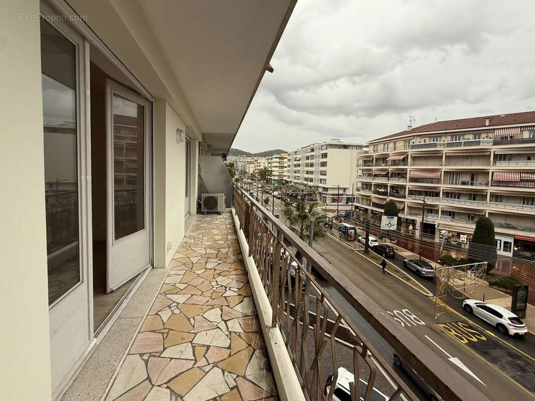 Appartement à CANNES