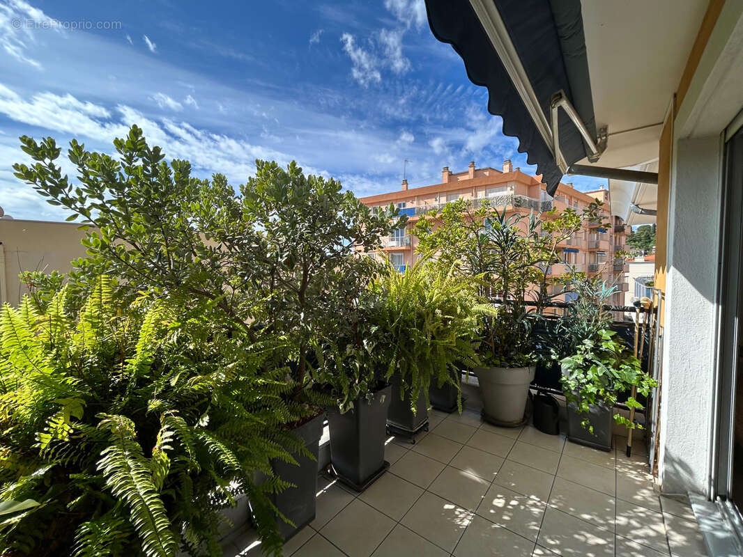 Appartement à BEAULIEU-SUR-MER