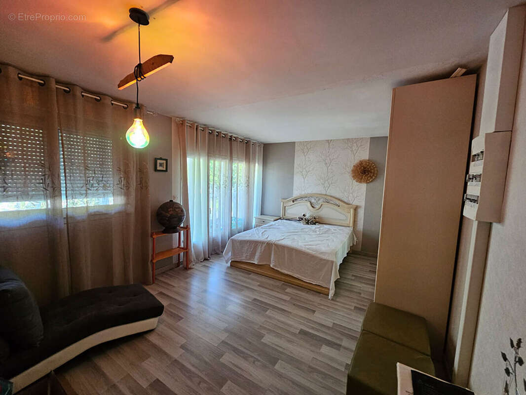 Maison à MAGNY-COURS