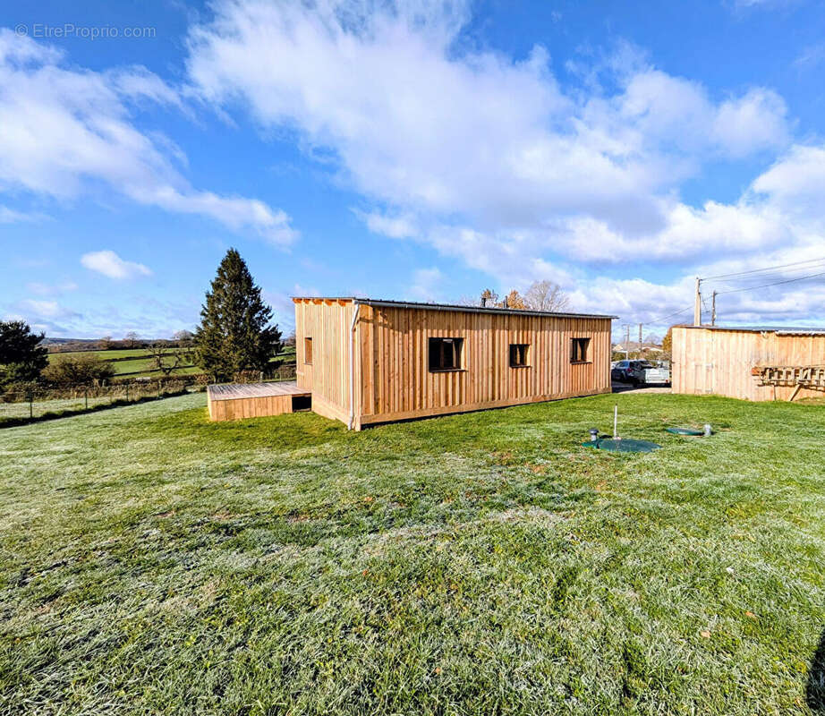 Maison à ROANNES-SAINT-MARY