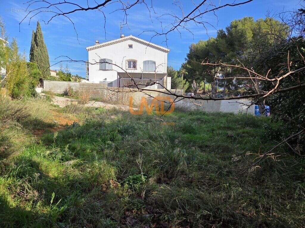 Terrain à BANDOL