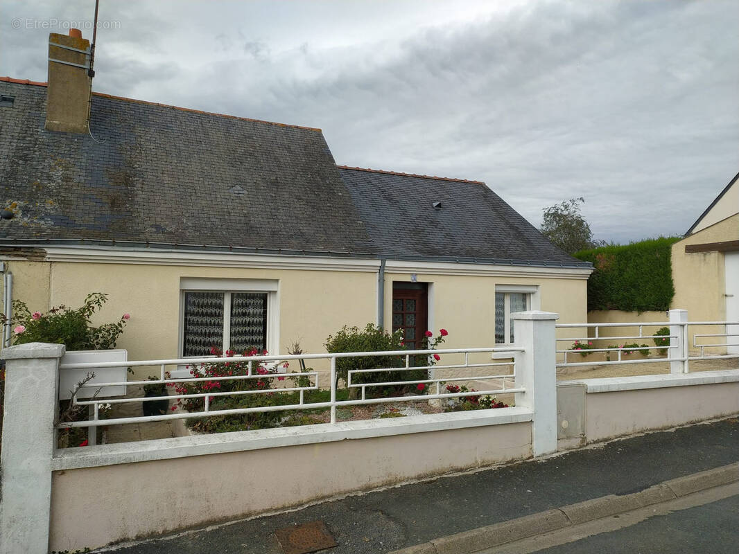 Maison à LE LOUROUX-BECONNAIS
