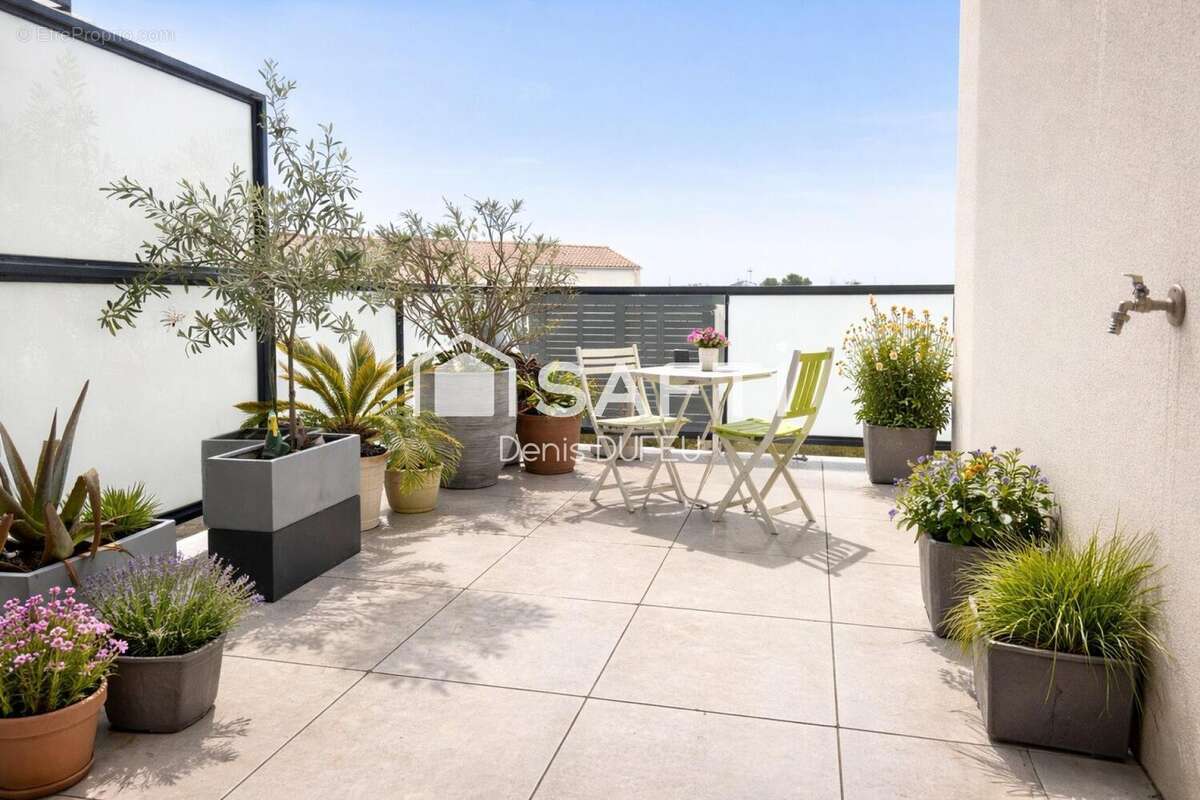Appartement 70 m² à La Rochelle  - photo 2