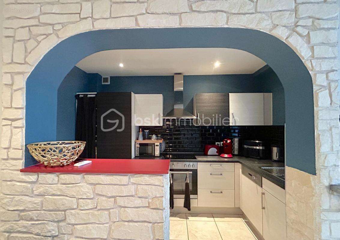 Grande maison avec local - photo 12