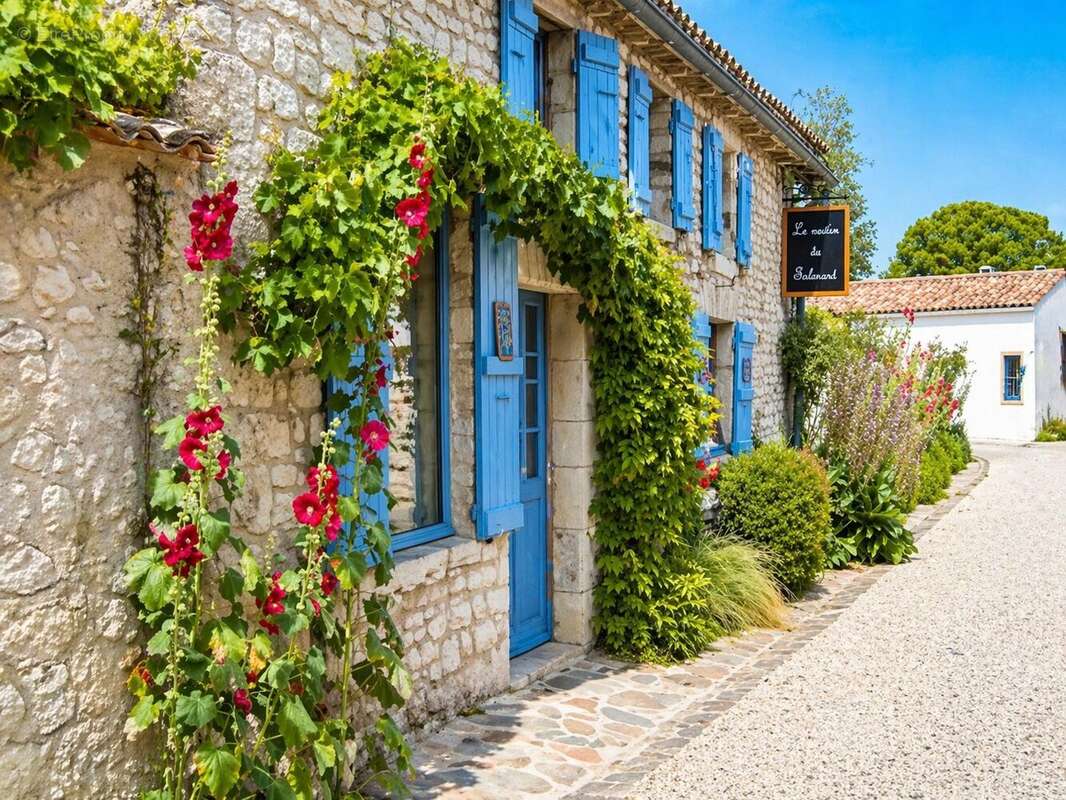 Maison à TALMONT-SUR-GIRONDE