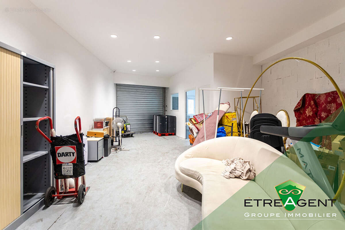 Commerce à MANTES-LA-VILLE