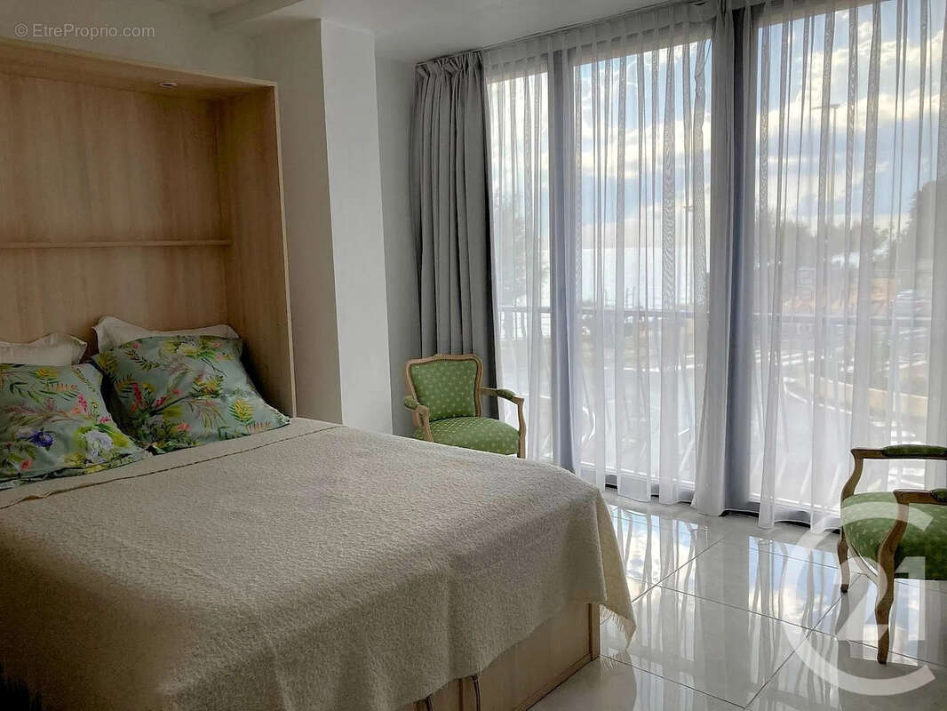 Appartement 70 m² à Roquebrune-Cap-Martin  - photo 8