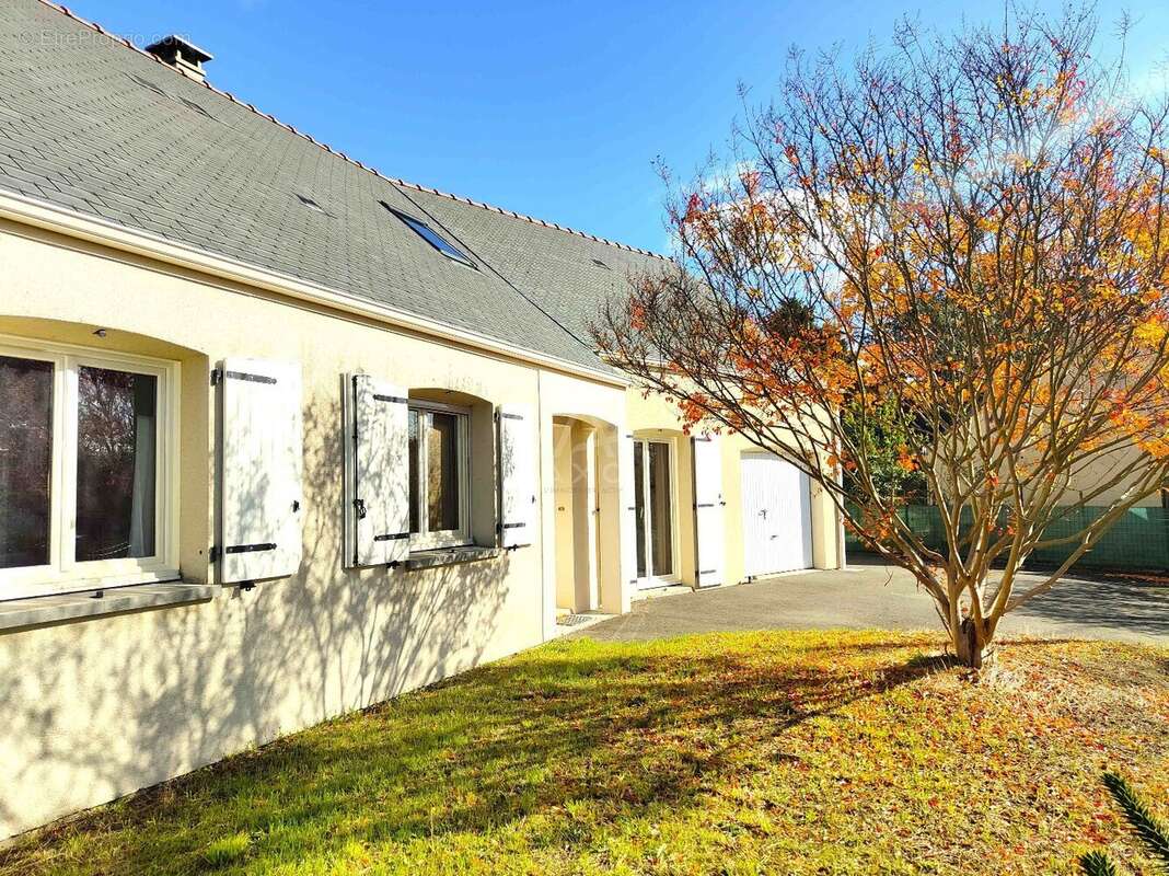 Maison à LA CHAPELLE-SAINT-LAUD