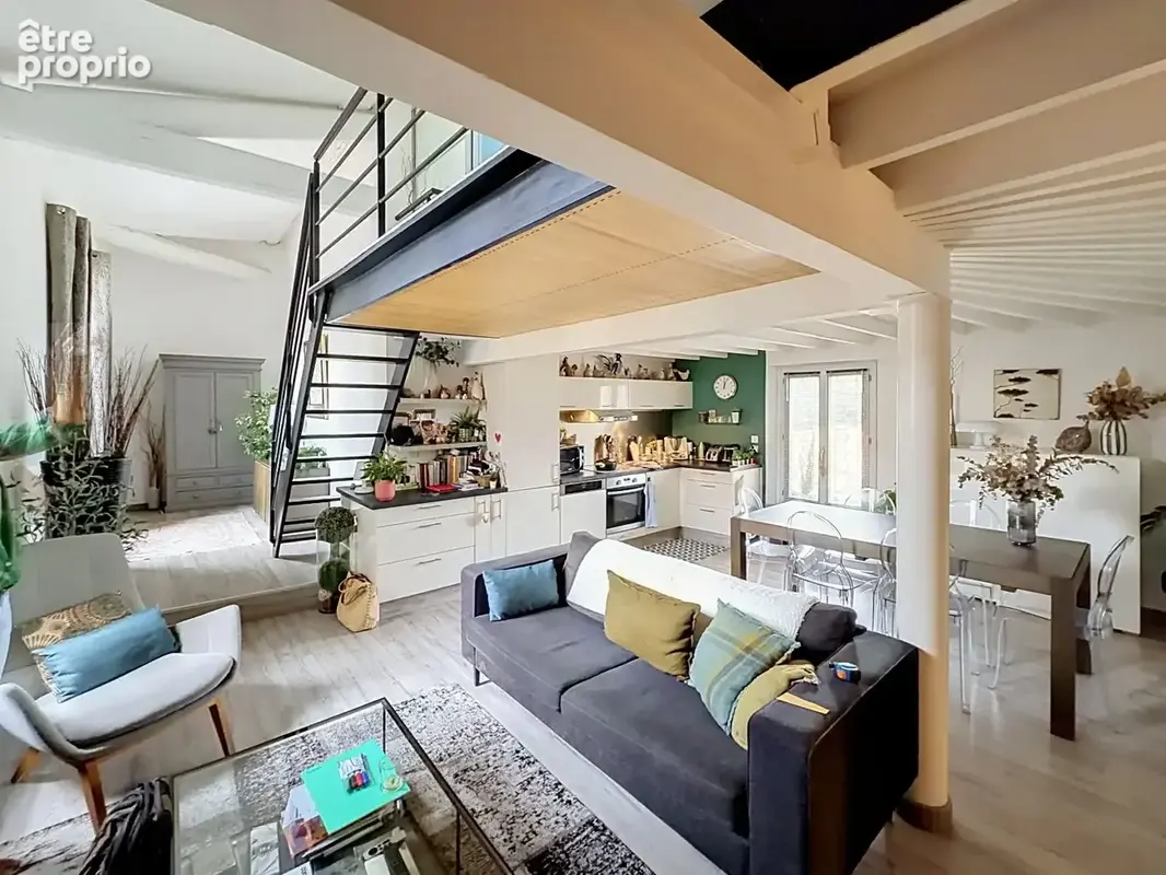 Authentique loft en duplex - albert 1er - photo 2