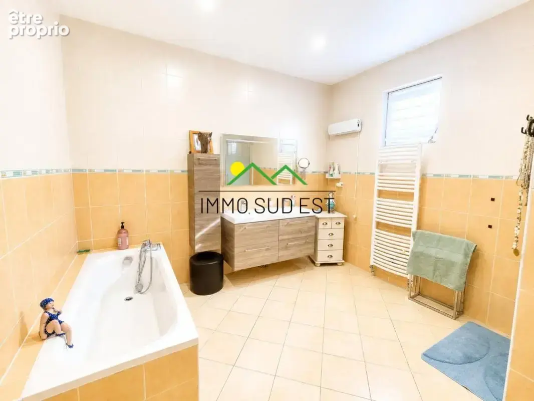 Exclusivité / Guilherand-Granges / Maison de 113 m² / 3 chambres / Plain pied - photo 6