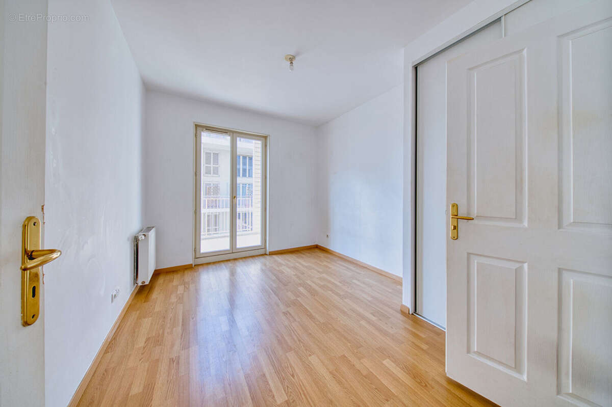 Appartement à LYON-8E