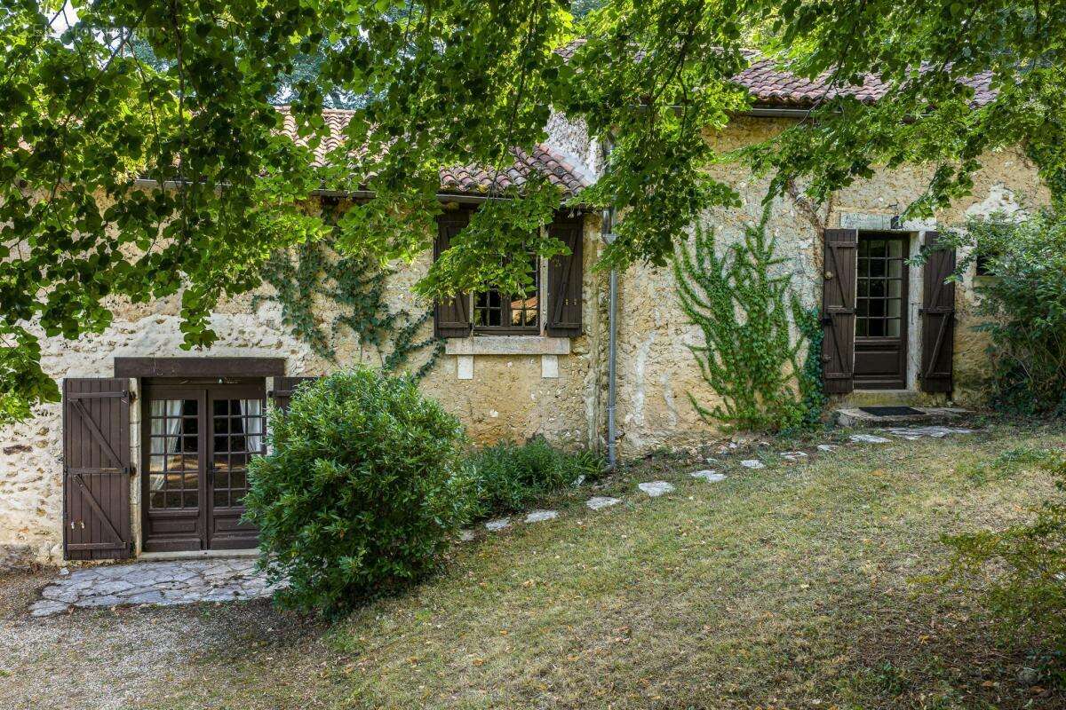 Maison à SAINT-PAUL-DE-SERRE