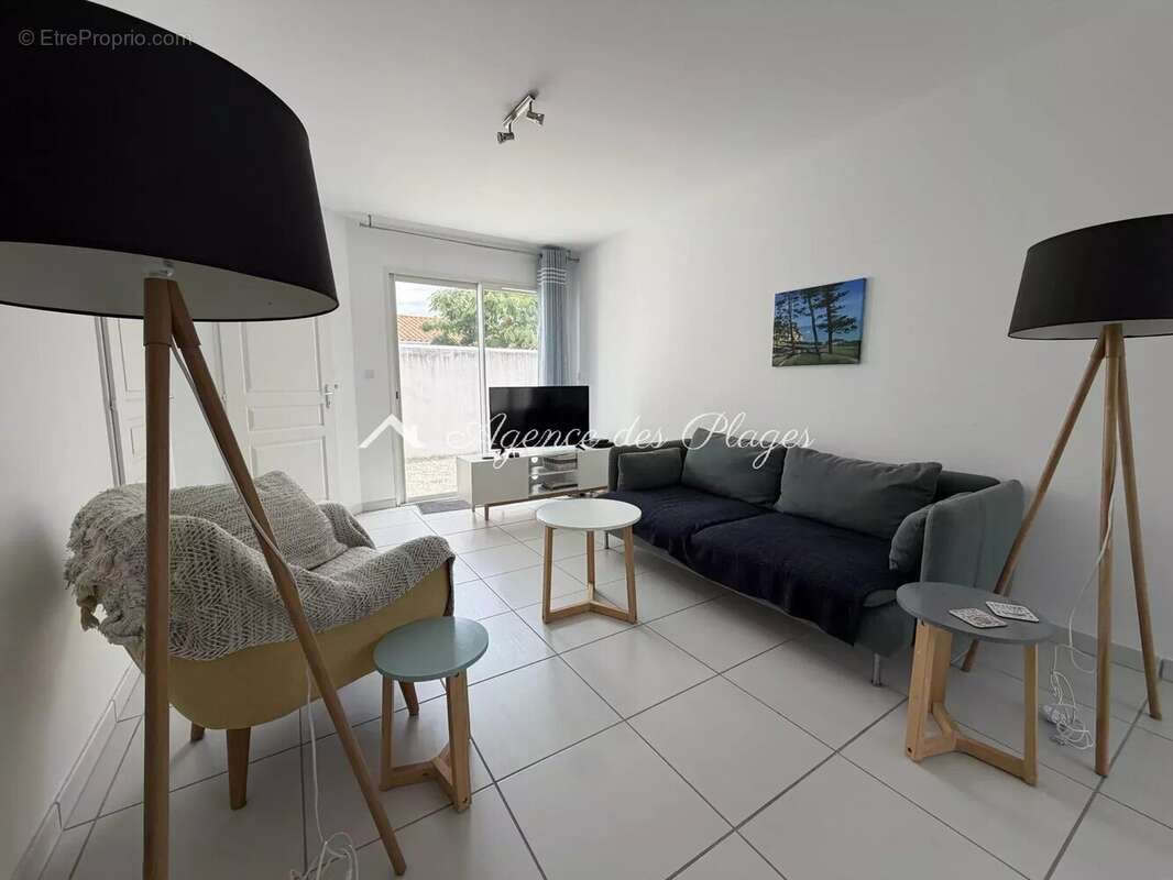Maison à MESCHERS-SUR-GIRONDE
