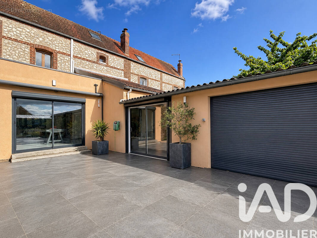 Photo 1 - Maison à OISSEL
