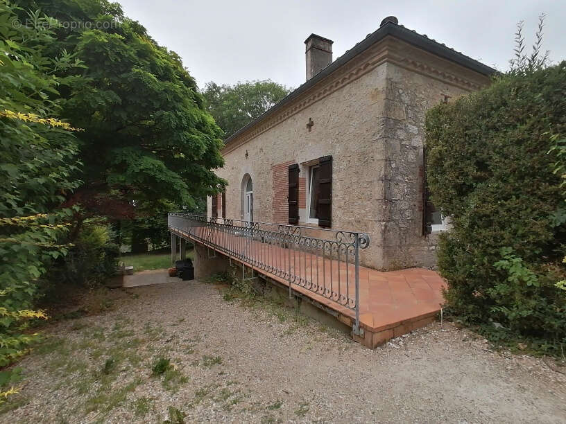 Maison à MOISSAC