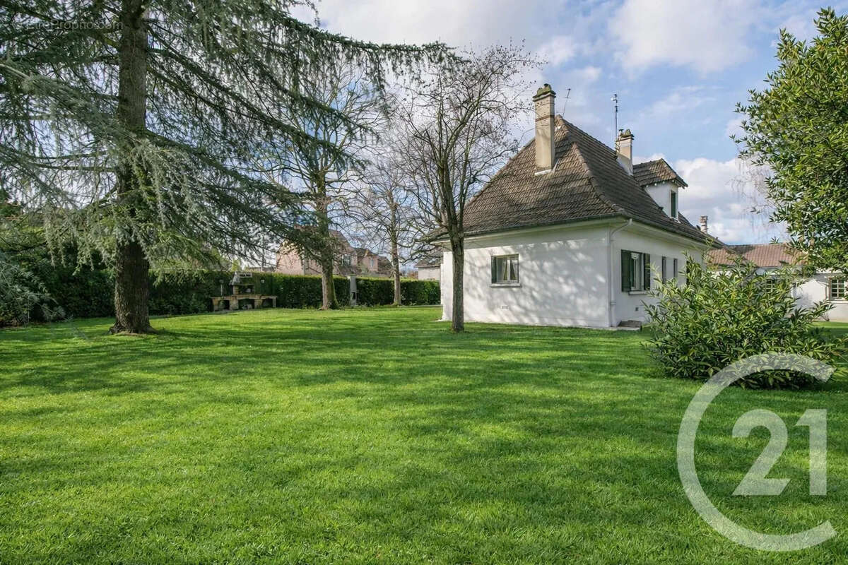 Maison à LIMEIL-BREVANNES
