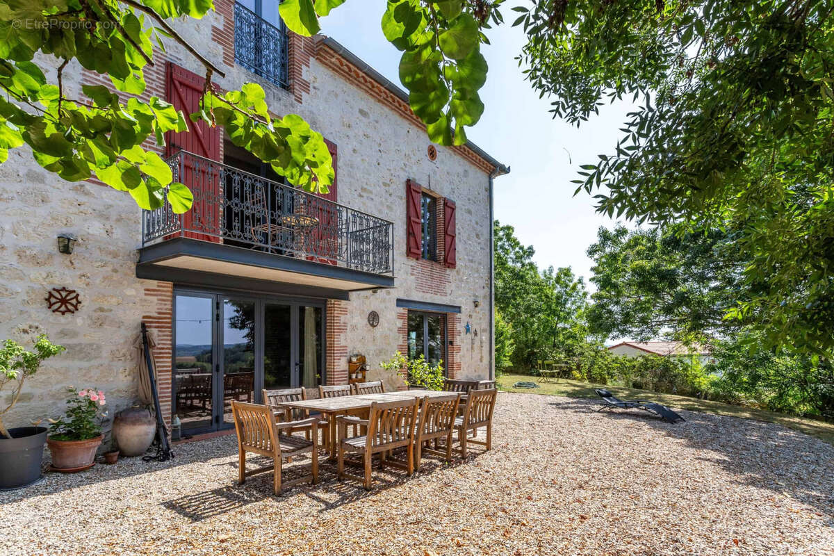 Maison à LAUZERTE