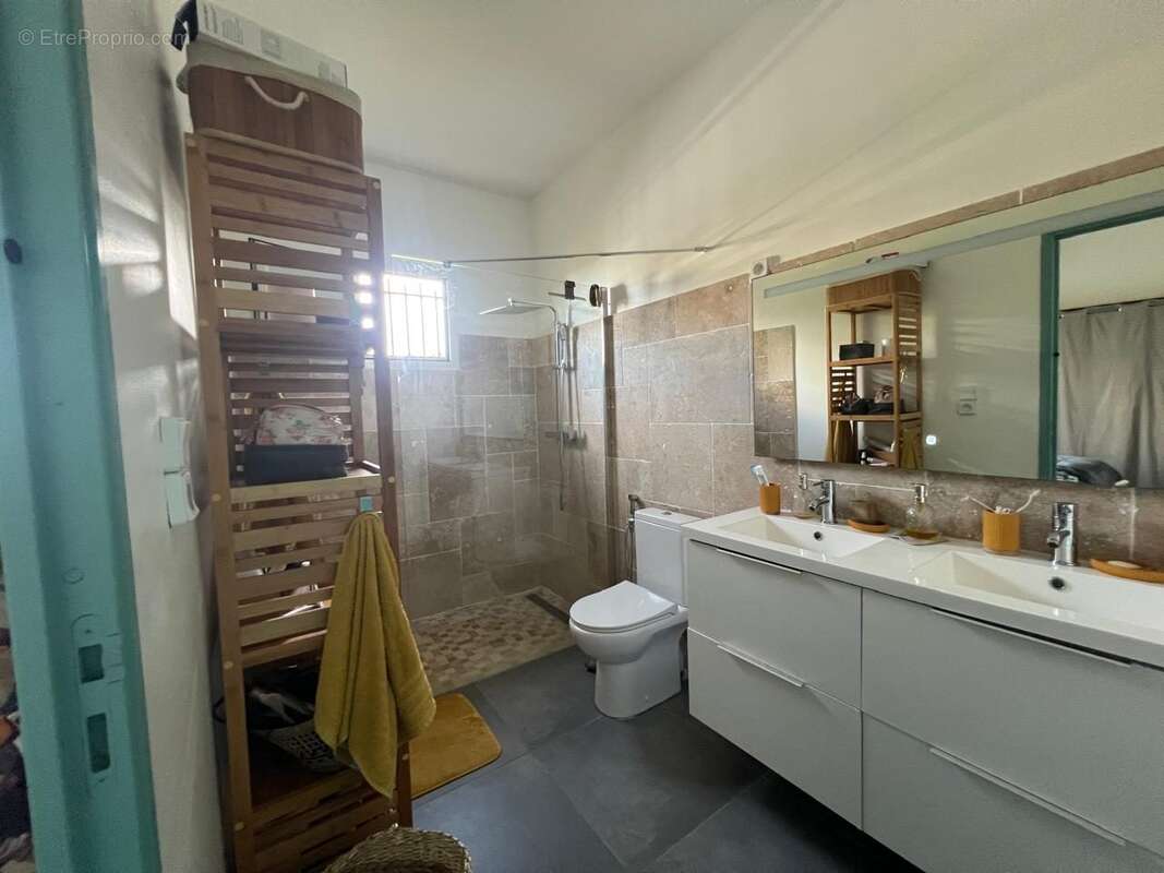 Maison à SAINT-BENOIT