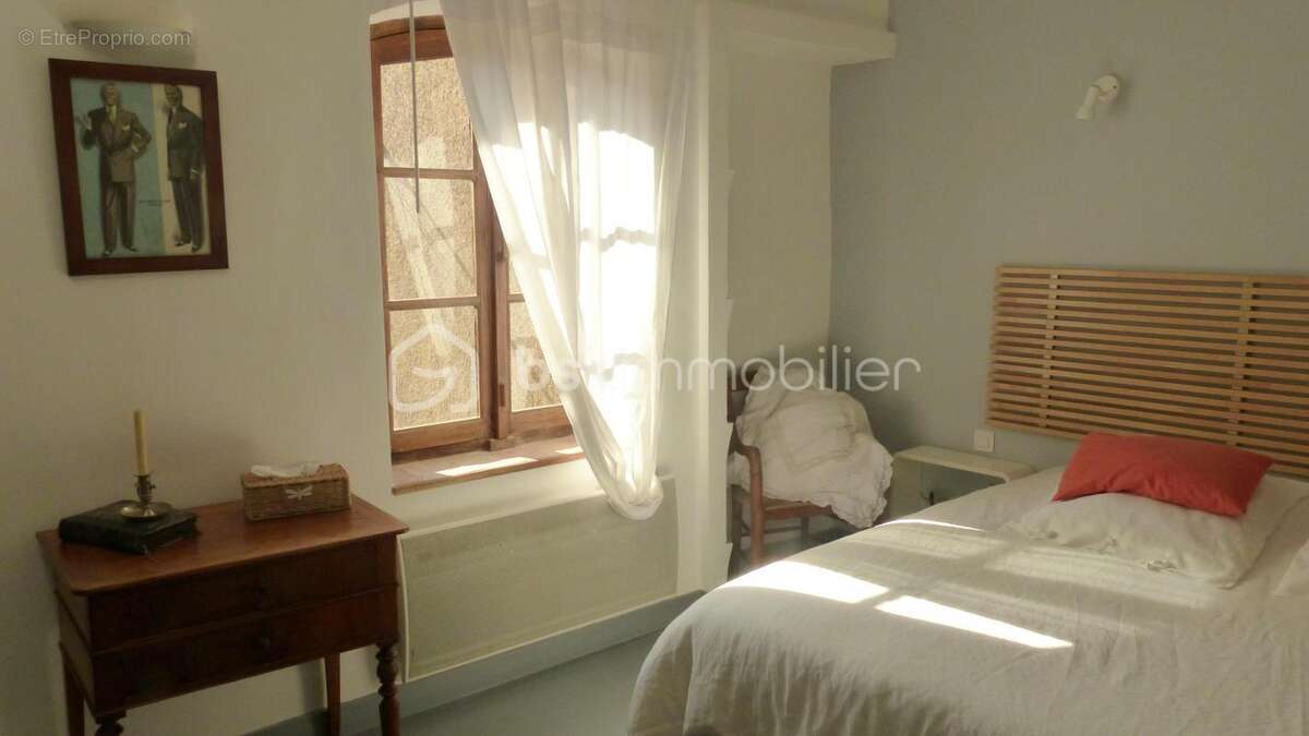 Maison à ROUSSILLON