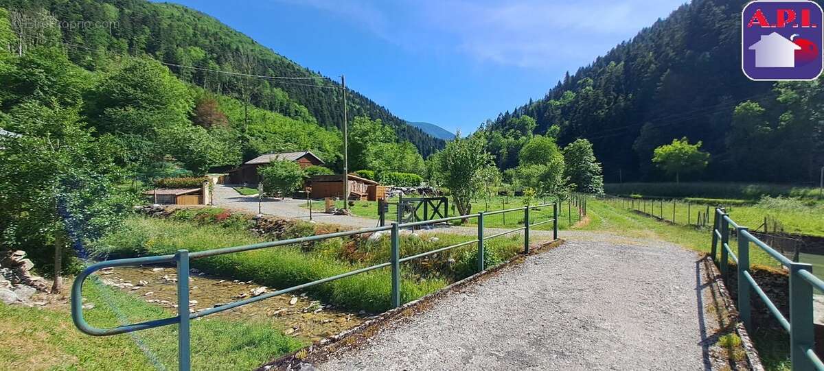 Maison à FOUGAX-ET-BARRINEUF