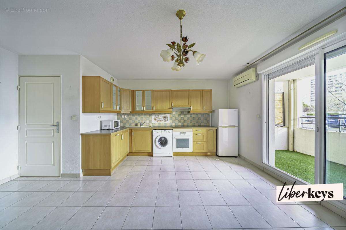 Appartement à MARSEILLE-11E