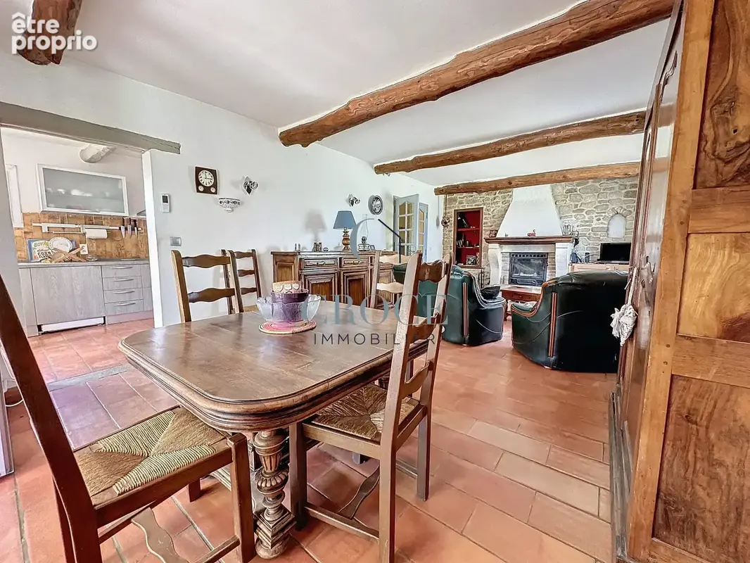 Photo Maison à Montaren-Et-Saint-Mediers au prix de 472 500€
